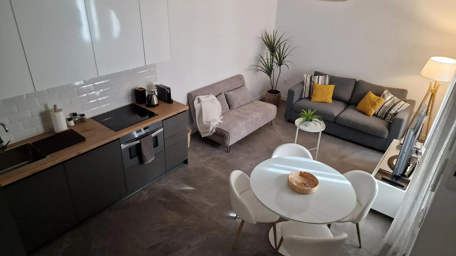 Atico En Puerta Osario Apartman Sevilla Spanyolország