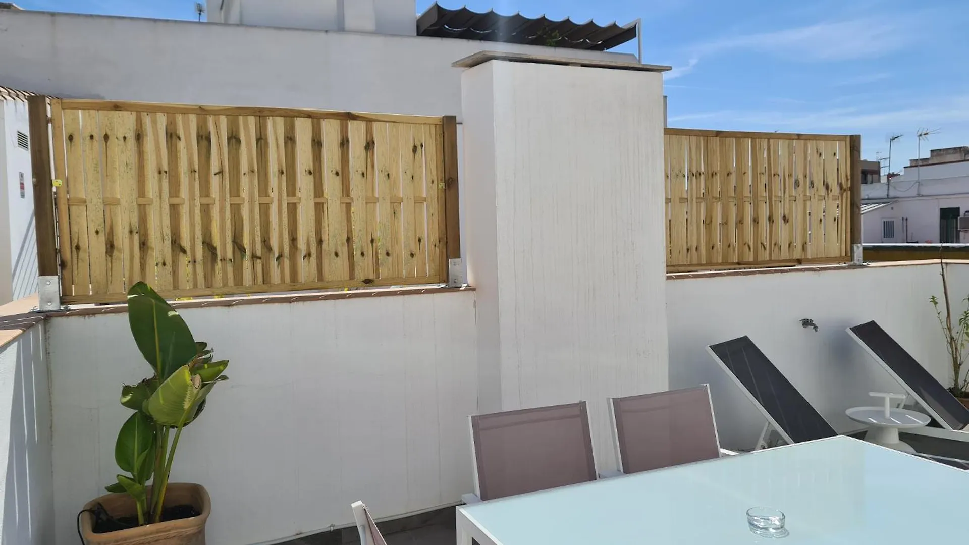 Atico En Puerta Osario Daire Sevilla